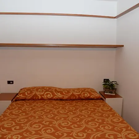 R.t.a. Des Alpes 2 Lejlighedshotel Madonna