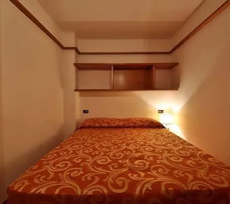 R.t.a. Des Alpes 2 Lejlighedshotel