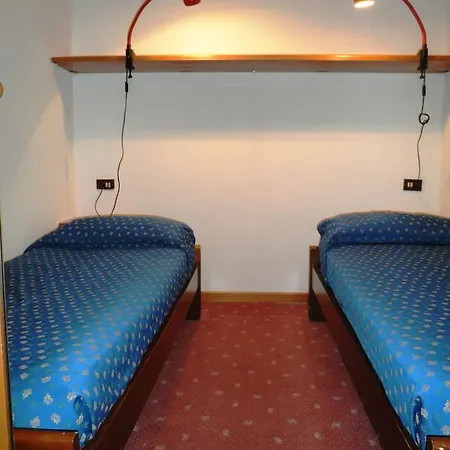 R.t.a. Des Alpes 2 Lejlighedshotel Madonna